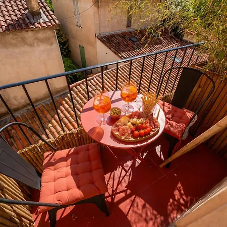 Le Vintage - Avec Balcon Au Coeur Du Vieil *